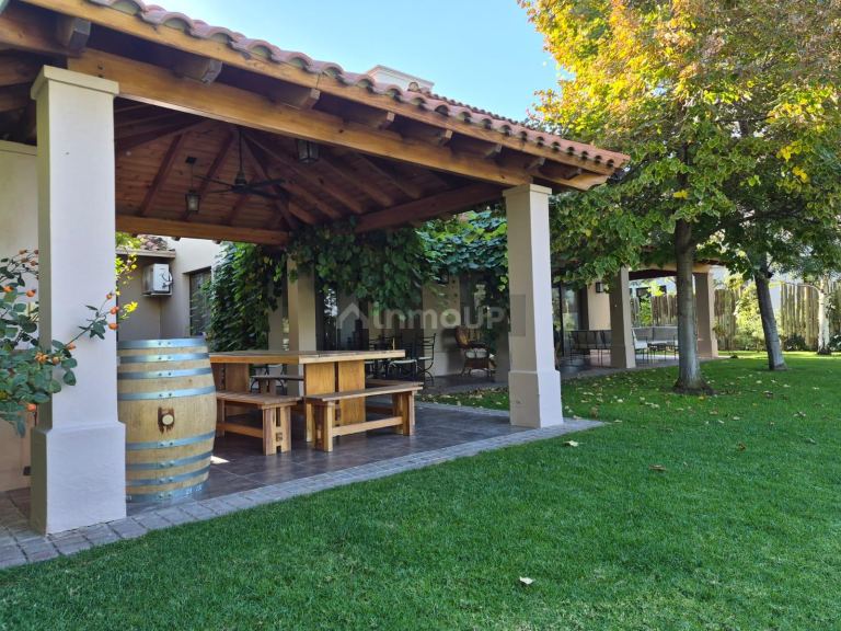 Casa en Alquiler en Lujan de Cuyo, Mendoza
