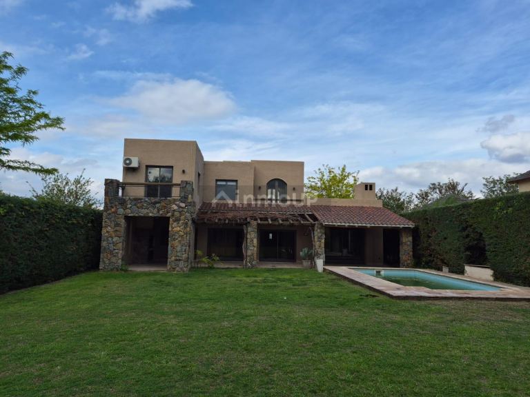 Casa en Alquiler en Lujan de Cuyo, Mendoza