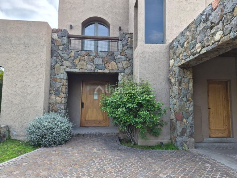 Casa en Alquiler en Lujan de Cuyo, Mendoza