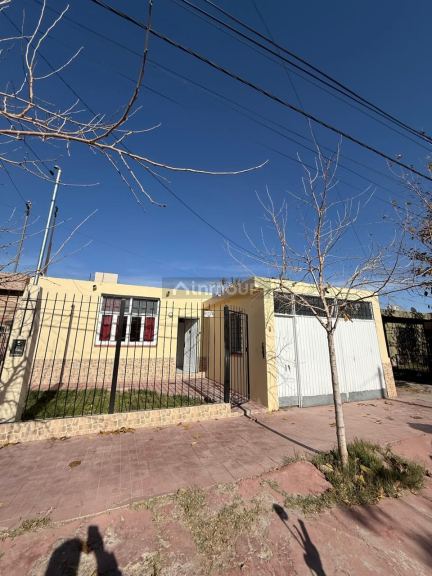 Casa en Venta en Guaymallen, Mendoza