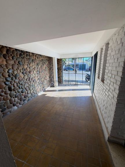 Casa en Alquiler en Godoy Cruz, Mendoza - $ 800.000 | Inmoup - 9