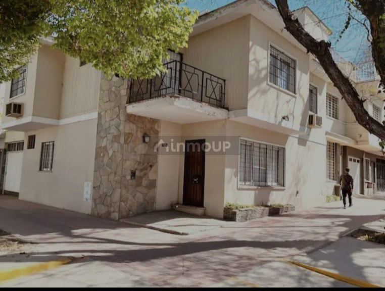Casa en Alquiler en Capital, Mendoza