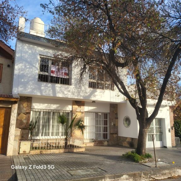 Casa en Alquiler en Capital, Mendoza