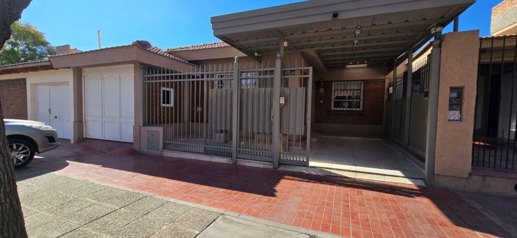Casa en Venta en Las Heras, Mendoza