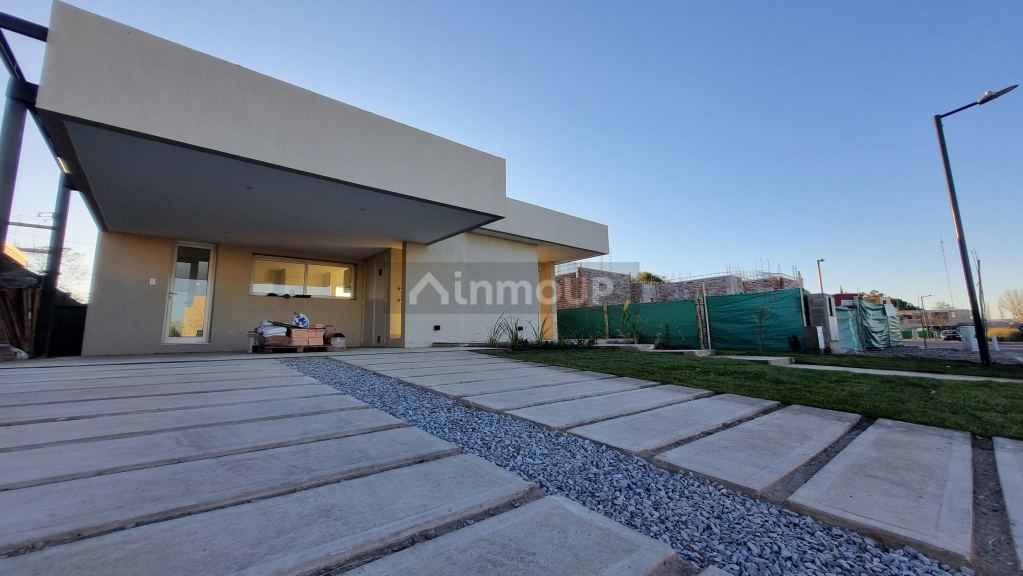 Casa en Alquiler en Maipu, Mendoza