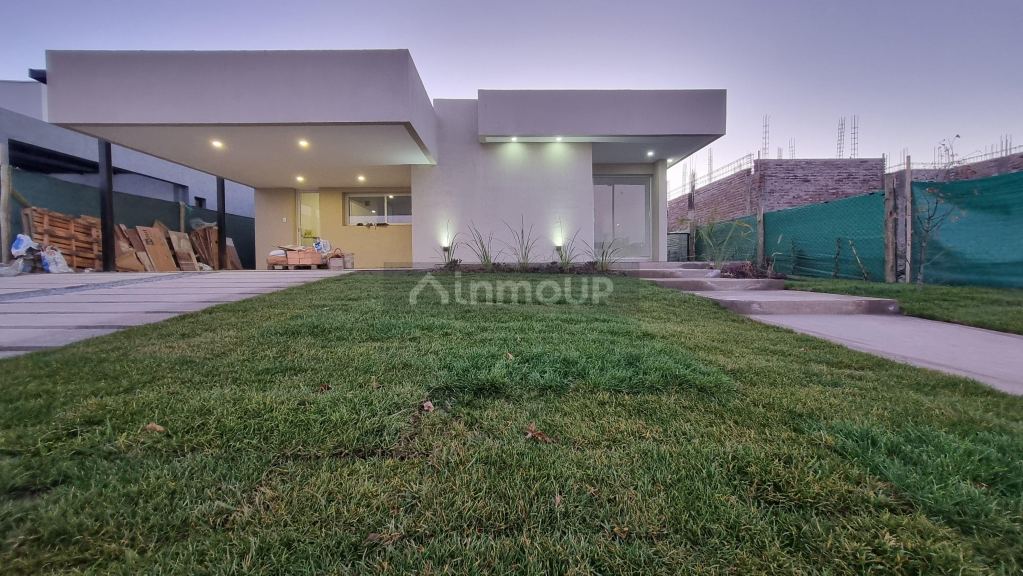 Casa en Alquiler en Maipu, Mendoza