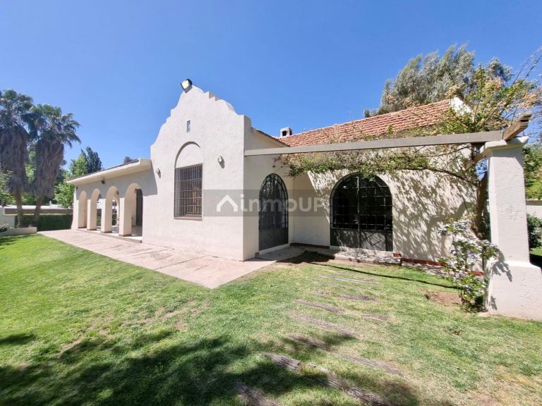 Casa en Alquiler en Lujan de Cuyo, Mendoza