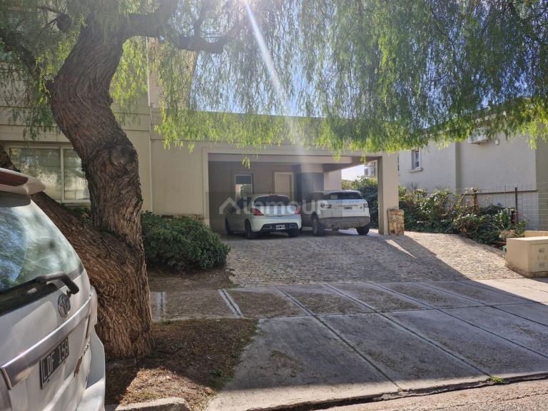 Casa en Venta en Capital, Mendoza