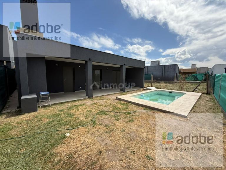 Casa en Venta en Maipu, Mendoza