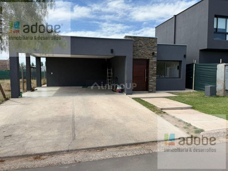 Casa en Venta en Maipu, Mendoza