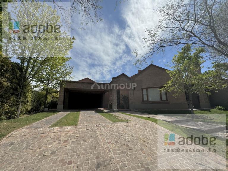 Casa en Venta en Lujan de Cuyo, Mendoza