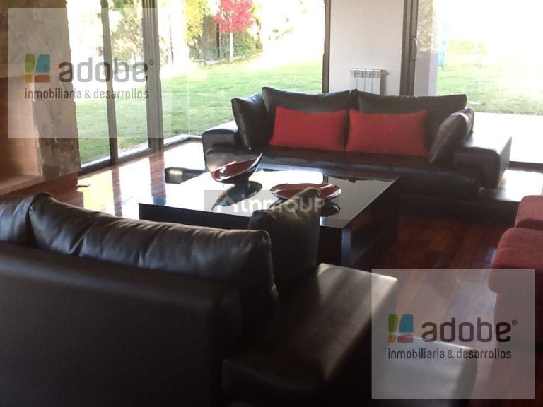 Casa en Venta en Godoy Cruz, Mendoza - USD 680.000 | Inmoup - 16