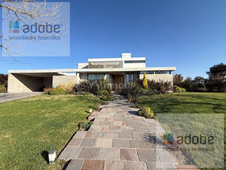 Casa en Venta en Maipu, Mendoza