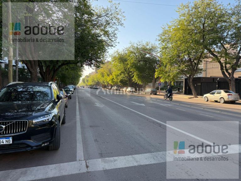 Cochera en Venta en Capital, Mendoza