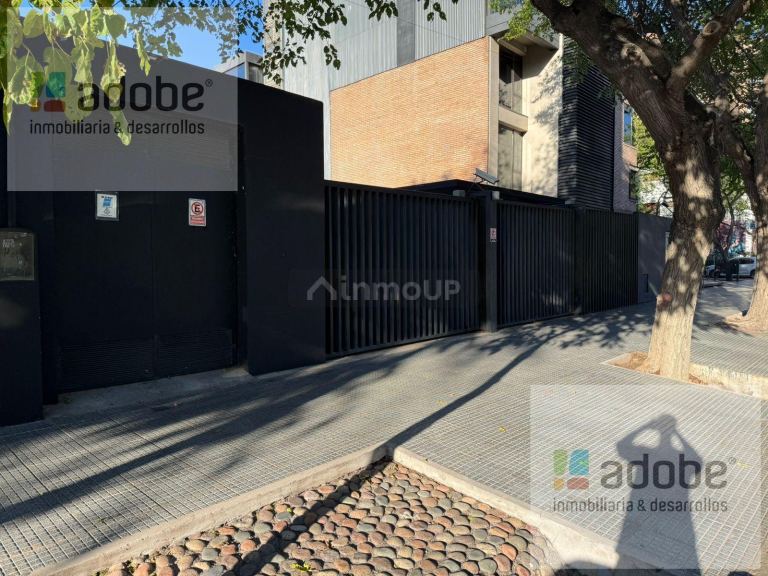 Cochera en Venta en Capital, Mendoza
