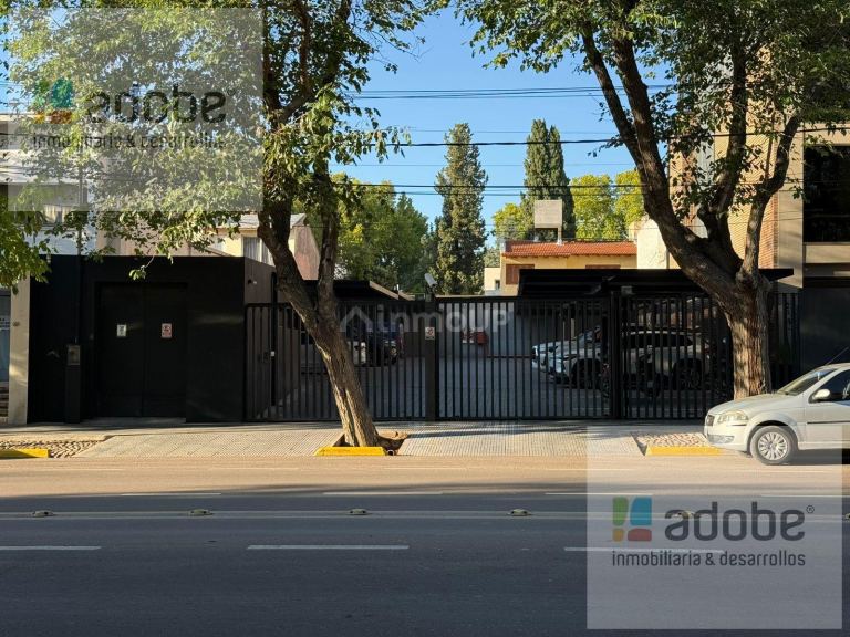 Cochera en Venta en Capital, Mendoza