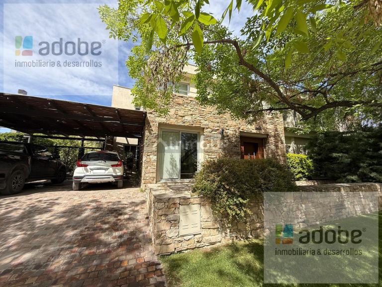 Casa en Venta en Lujan de Cuyo, Mendoza