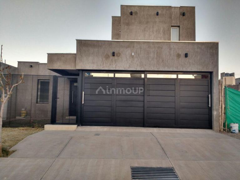 Casa en Venta en Guaymallen, Mendoza