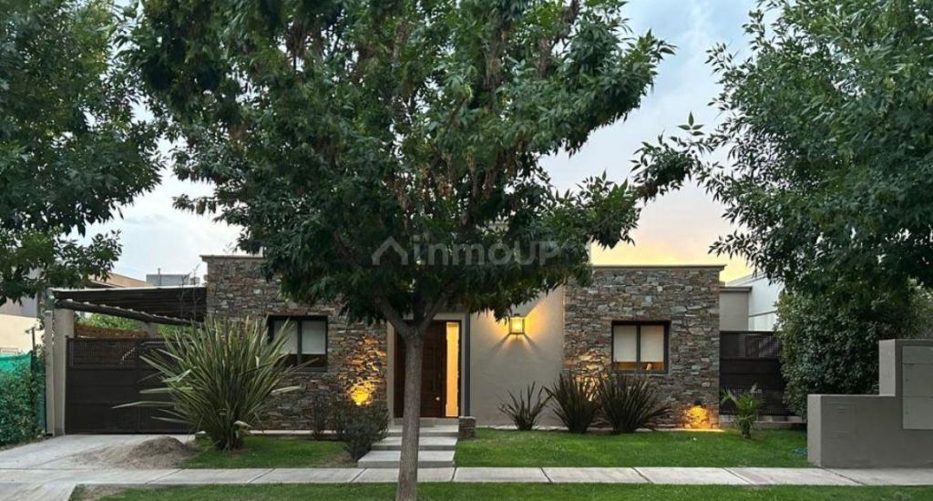 Casa en Venta en Lujan de Cuyo, Mendoza
