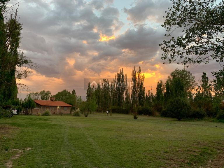 Casa en Venta en Calingasta, San Juan