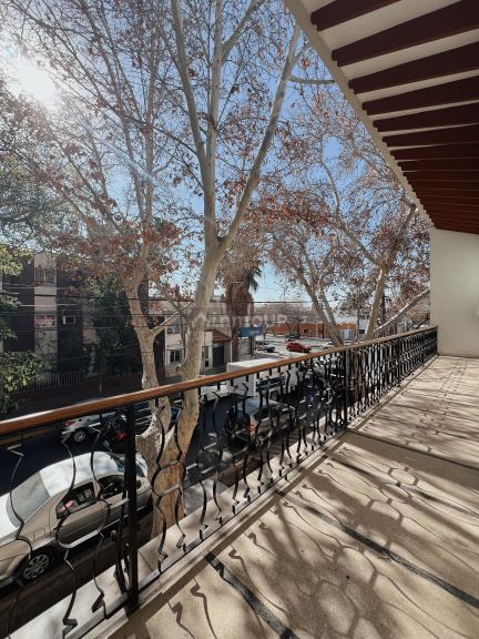 Chalet en Venta en Capital, San Juan