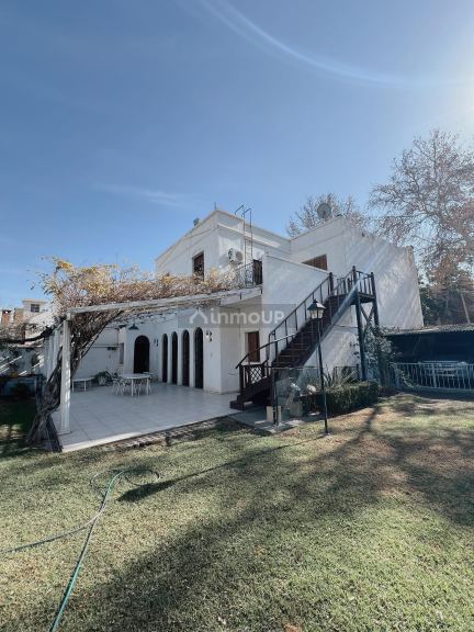 Chalet en Venta en Capital, San Juan