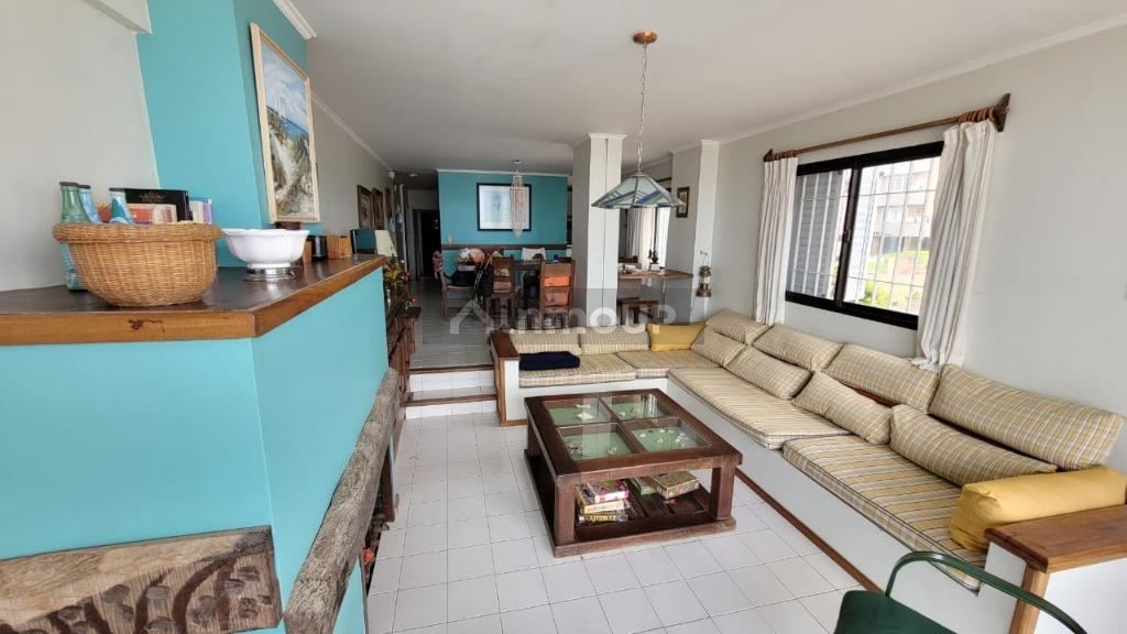 Departamento en Venta en Pinamar, Buenos Aires Costa Atlantica