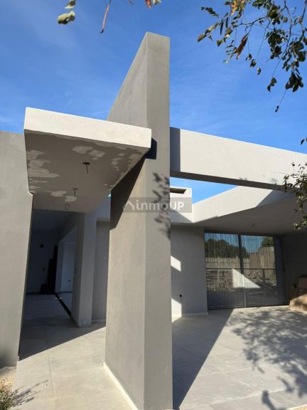 Chalet en Venta en Rivadavia, San Juan