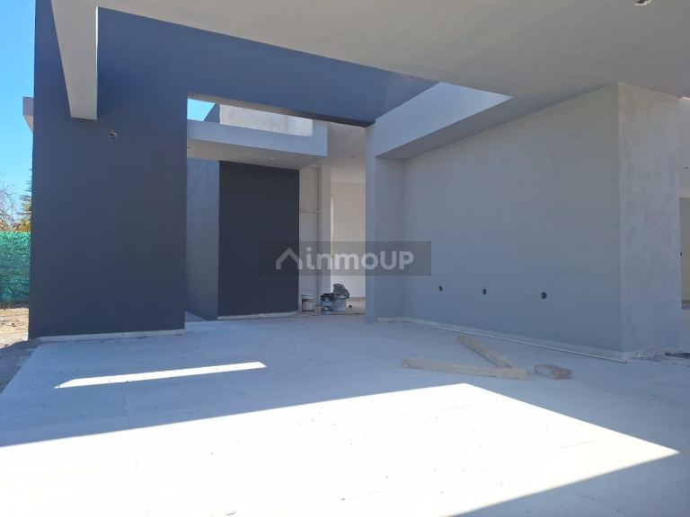 Chalet en Venta en Rivadavia, San Juan