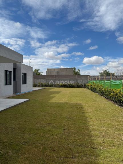 Chalet en Venta en Rivadavia, San Juan