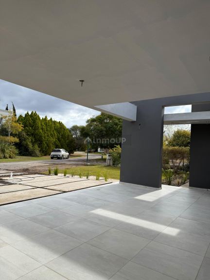 Chalet en Venta en Rivadavia, San Juan