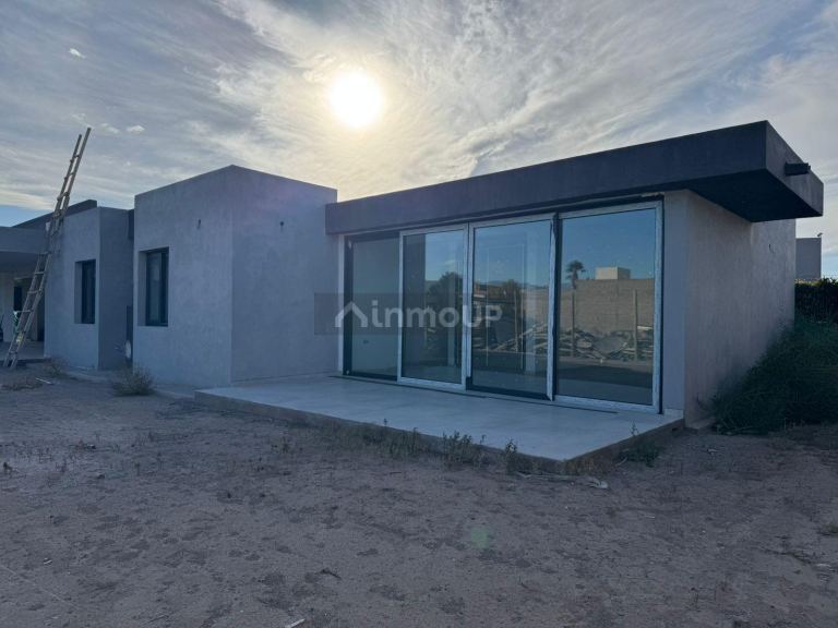 Chalet en Venta en Rivadavia, San Juan