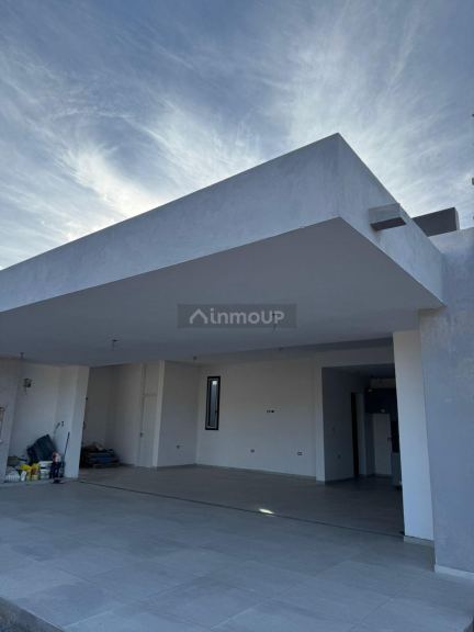 Chalet en Venta en Rivadavia, San Juan