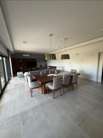 Casa en Alquiler en Santa Lucia, San Juan