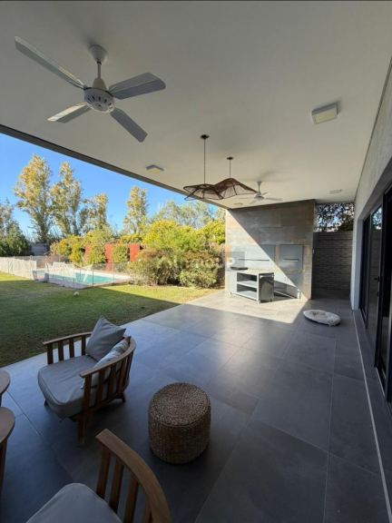 Casa en Alquiler en Santa Lucia, San Juan