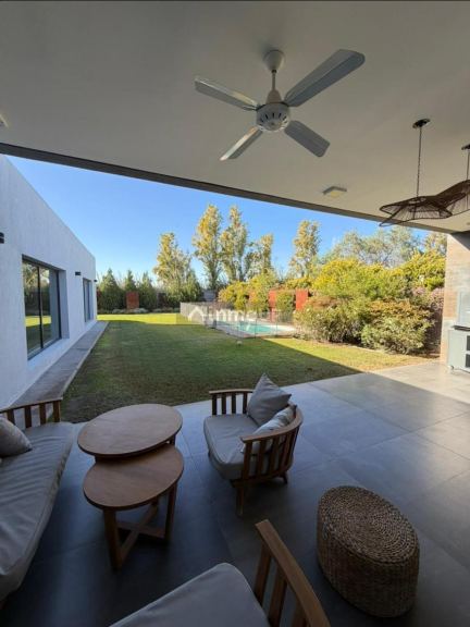 Casa en Alquiler en Santa Lucia, San Juan