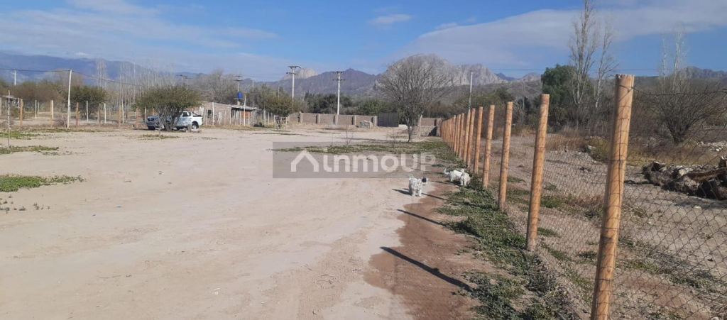 Terreno en Venta en Ullum, San Juan