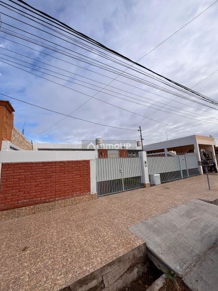 Casa en Alquiler en Rivadavia, San Juan