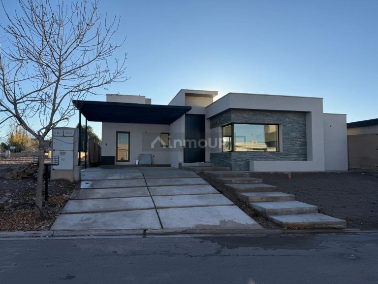 Casa en Venta en Maipu, Mendoza