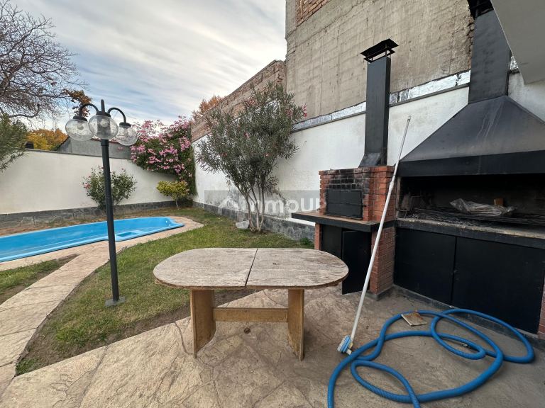 Casa en Alquiler en Capital, Mendoza