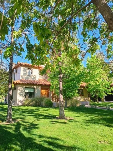 Casa en Alquiler en Lujan de Cuyo, Mendoza