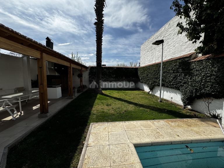 Casa en Venta en Godoy Cruz, Mendoza