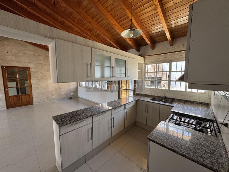 Casa en Alquiler en Maipu, Mendoza