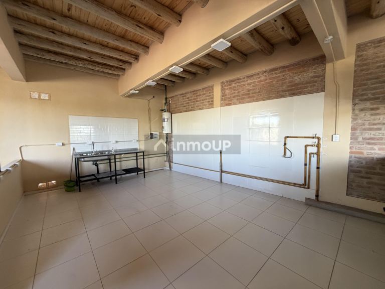 Local Comercial en Alquiler en Maipu, Mendoza