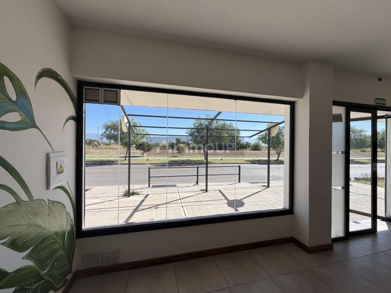 Local Comercial en Alquiler en Maipu, Mendoza
