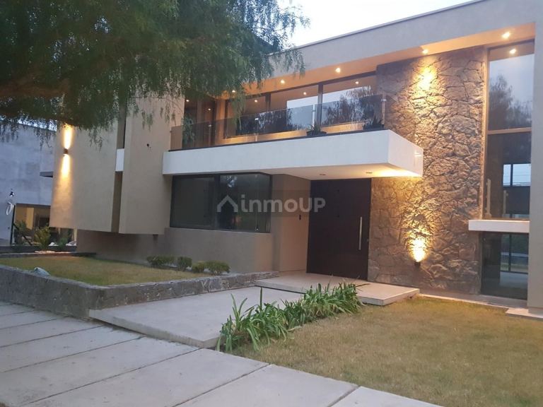 Casa en Alquiler en Capital, Mendoza