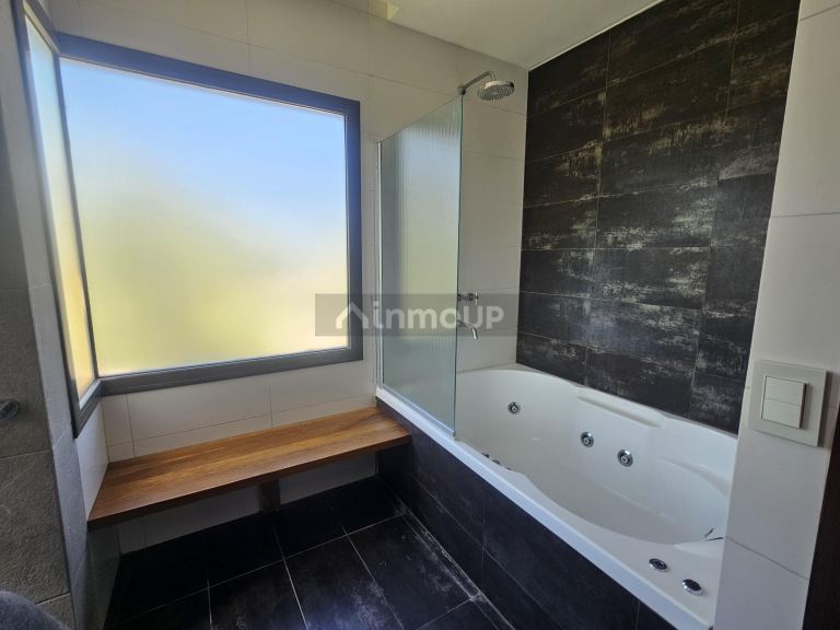 Casa en Alquiler en Capital, Mendoza