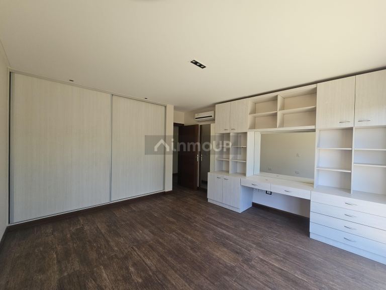 Casa en Alquiler en Capital, Mendoza