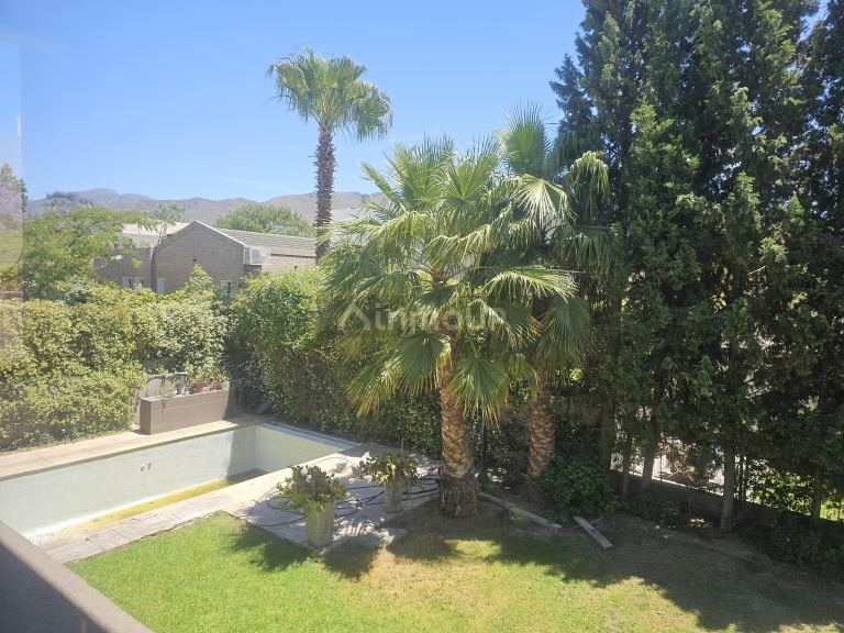 Casa en Alquiler en Capital, Mendoza