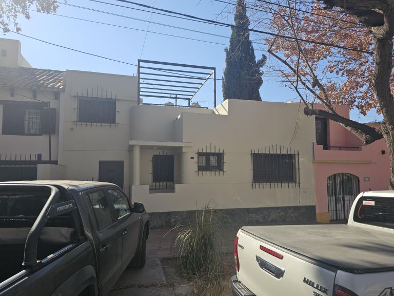Casa en Alquiler en Capital, Mendoza